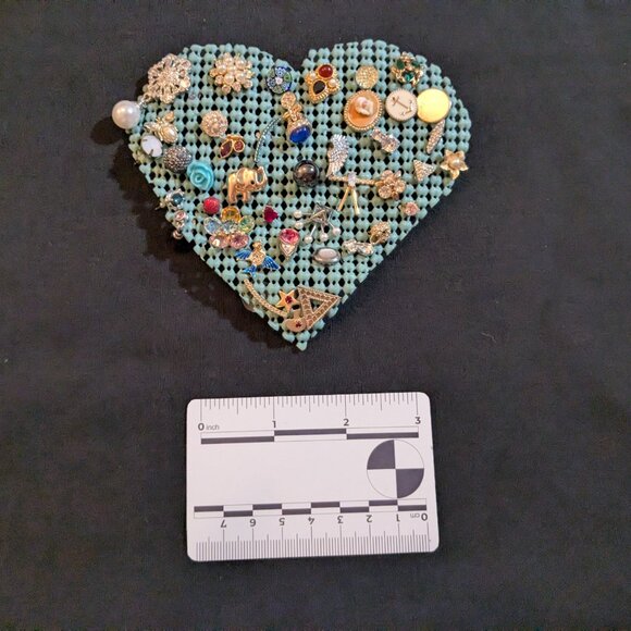 Single stud earring lot - Picture 2 of 3